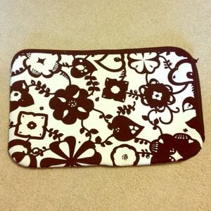 ❤SOLD❤ Black & White floral laptop case zip up