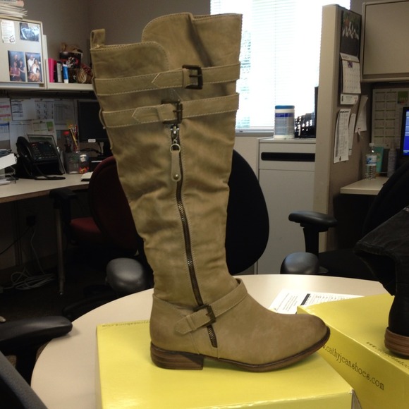 New! Tan riding boots