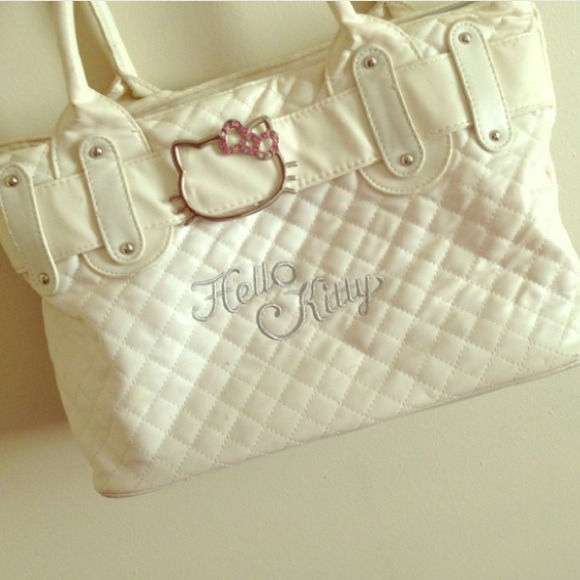 Hello Kitty purse