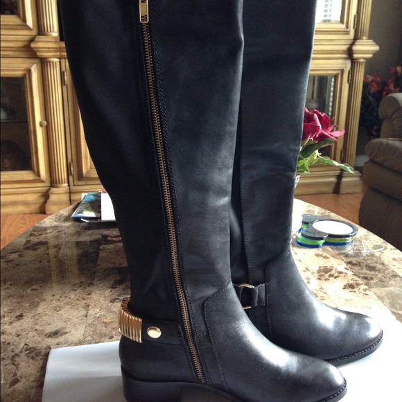 HOLD-Steve Madden Boots