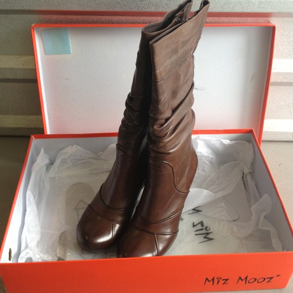 Women's boots.