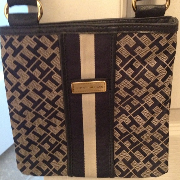 Tommy Hilfiger satchel! navy blue & white!