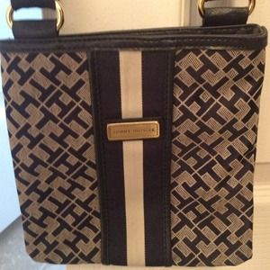 Tommy Hilfiger satchel! navy blue & white!
