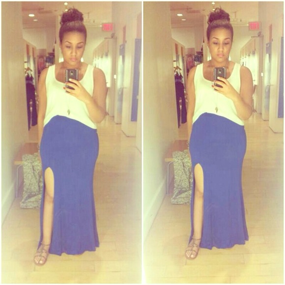 High slit maxi skirt