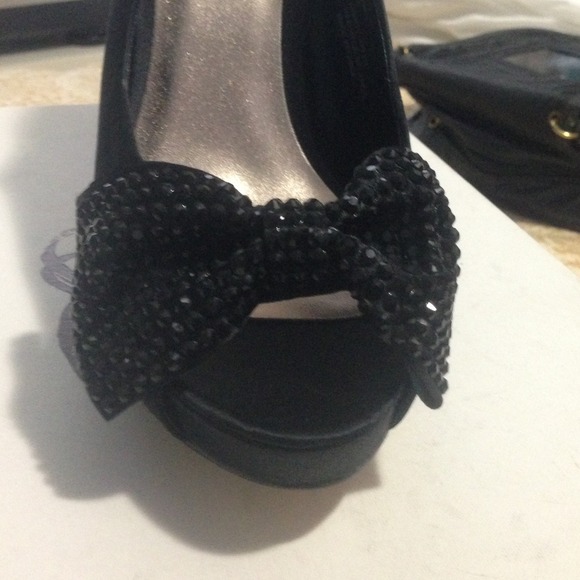 Steve Madden "Minnii" Heel - Picture 2 of 3