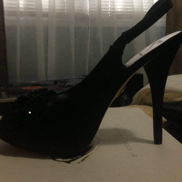 Steve Madden "Minnii" Heel - Picture 3 of 3