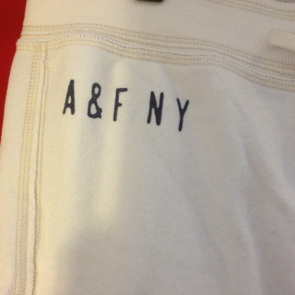 Abercrombie & Finch Shorts - Picture 3 of 4