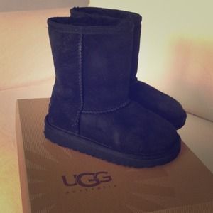 Youth/toddler size 10 classic UGG Boots