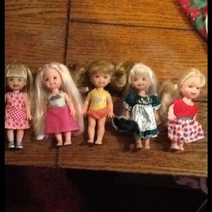 🌺5 little Barbie Dolls🌺