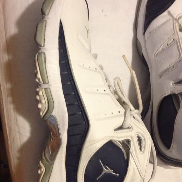 Jordan's like new used twice