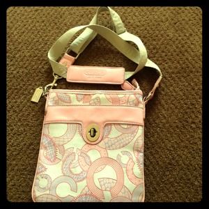 Authentic Coach crossbody 🎀