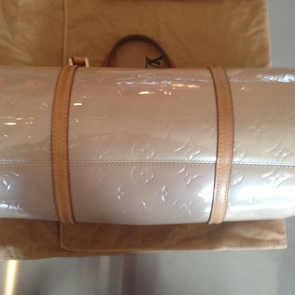 🎀SOLD🎀  Authentic Louis Vuitton Beige Bedford - Picture 3 of 4
