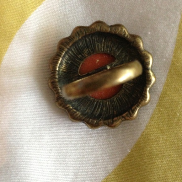 SOLD in bundle: Beautiful ring - Picture 3 of 3