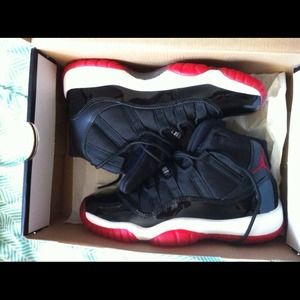 REDUCED LIMITED TIME Jordan 11 size 4Y barely worn