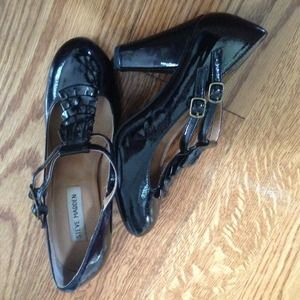 Steve Madden Black Heals