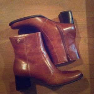 Naturalizer boots