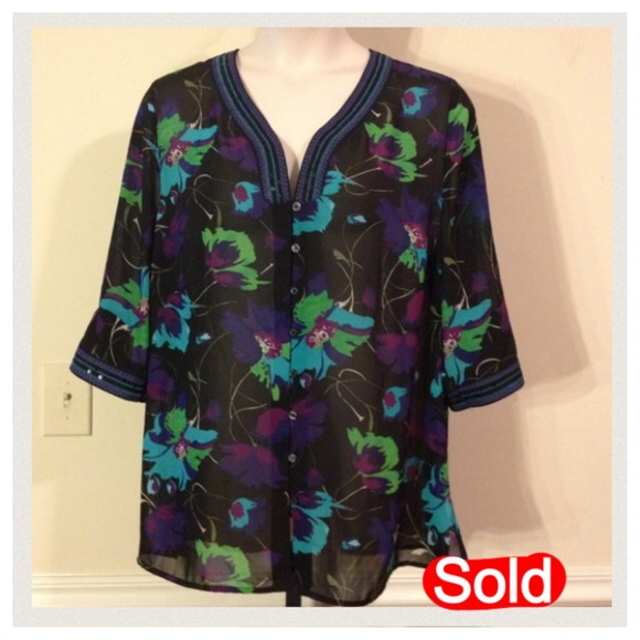 Maggie Barnes black/green sheer floral  tunic