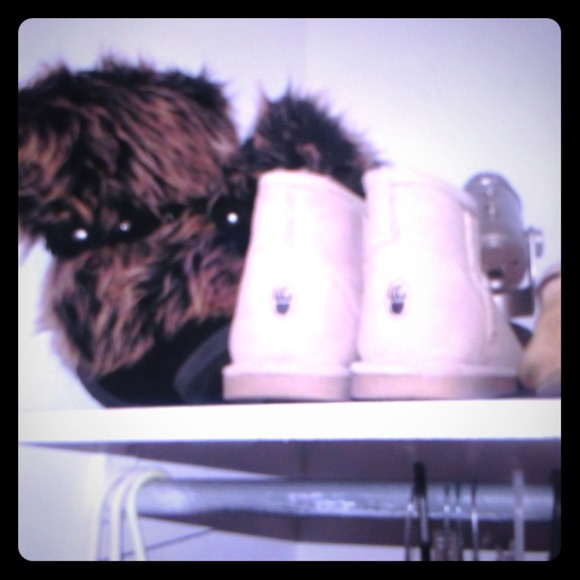 Bear paw boots