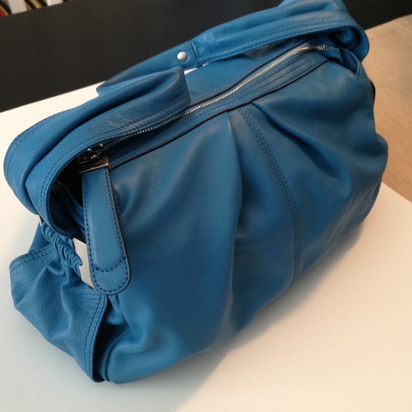 ❌BUNDLED❌ B Makowski Leather Purse