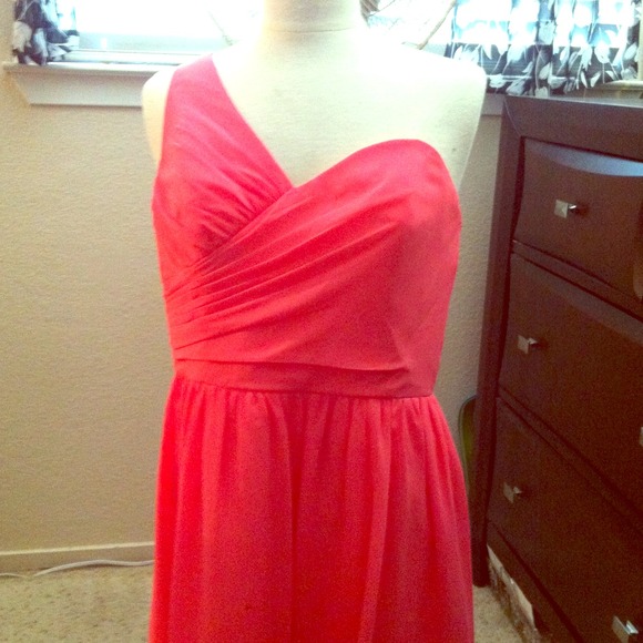 Alfred Angelo Bridesmaid Dress Size 12/14 in Coral