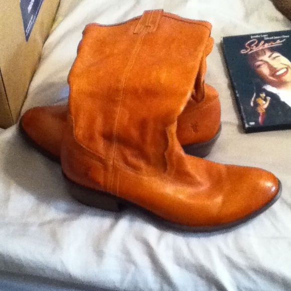 Carson pull on cowgirl boots