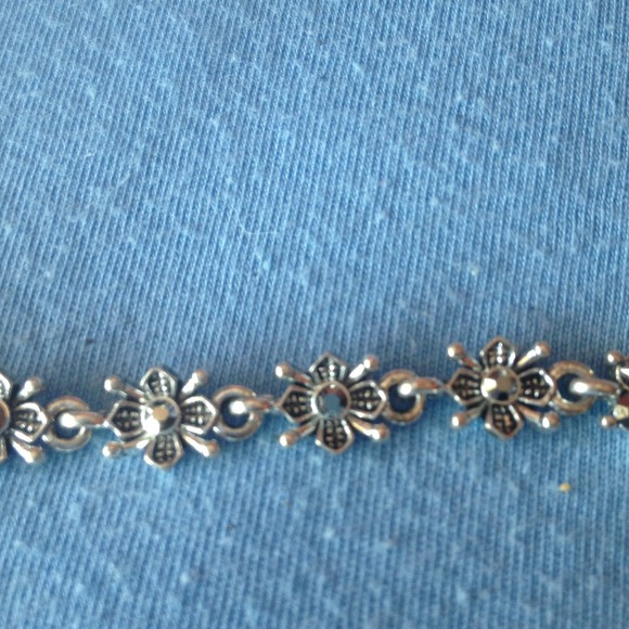 Silver & black bracelet 💎💎 - Picture 3 of 3