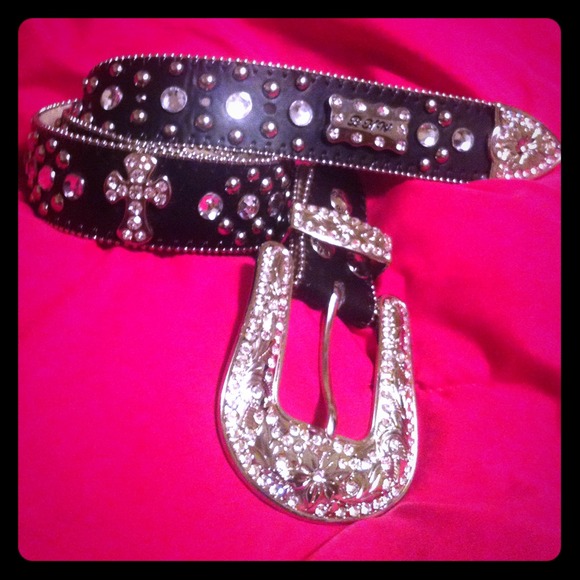 •ON HOLD• Real leather bling belt ✨