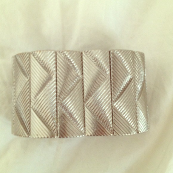 Tribal style bracelet