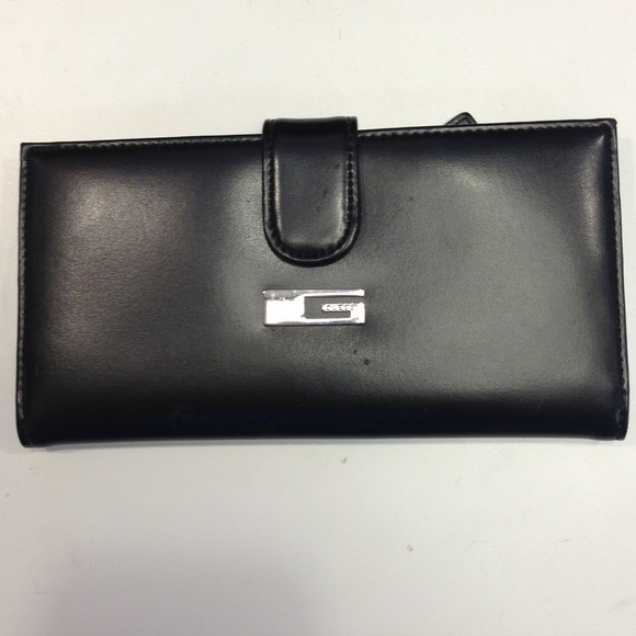 Guess Clutches & Wallets - Black guess wallet