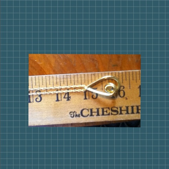 Vintage Trifari- wound heart pendant w/chain - Picture 3 of 3