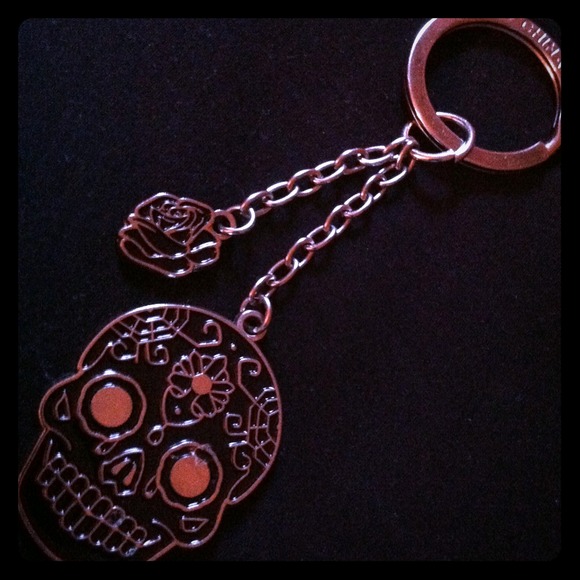 Skull keychain