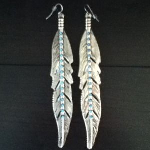 Feather earings