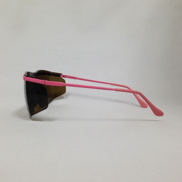 ⭐⭐⭐SOLD⭐⭐⭐ Vintage Sunglasses NWOT - Picture 4 of 4