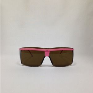 ⭐⭐⭐SOLD⭐⭐⭐ Vintage Sunglasses NWOT