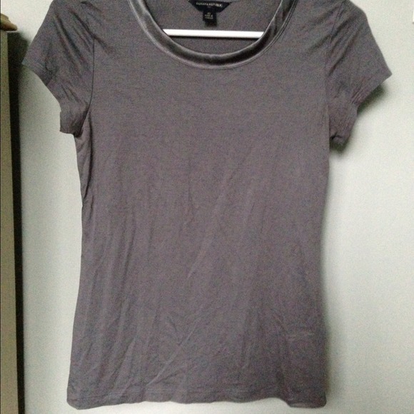 Banana Republic Grey Top w/ Ribbon Neckline. XS - Picture 2 of 4