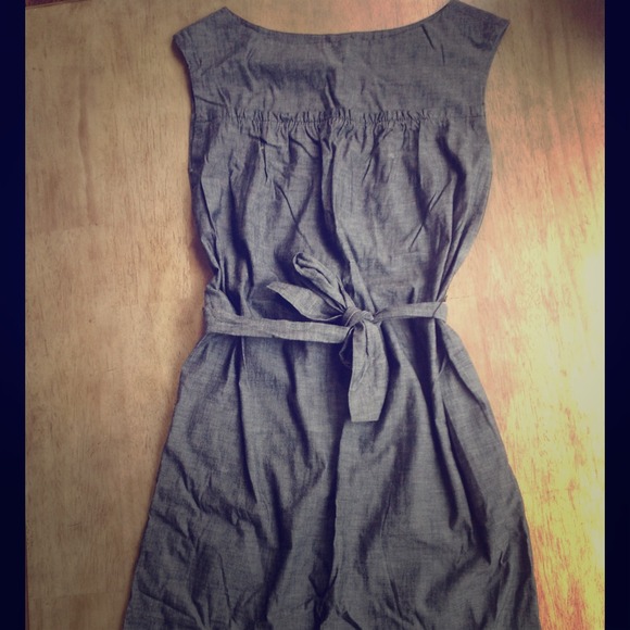Gray cotton belted dress
