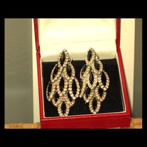 Gorgeous Vintage Earrings. Custom jewelry.