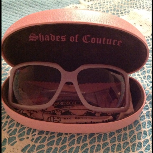 🚫TRADED🚫JUICY COUTURE Shades with case
