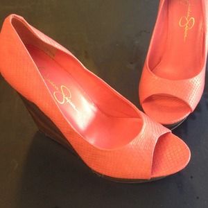 Jessica Simpson coral wedges