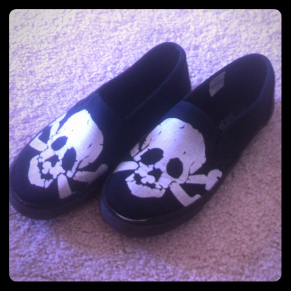 Boys shoes