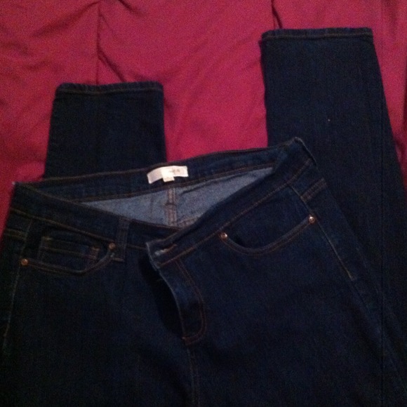Skinny Jeans x2 @lauriekennedy
