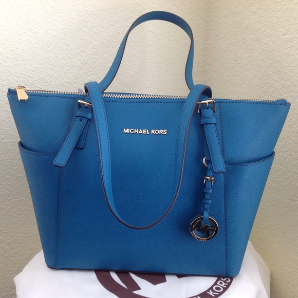 *SOLD on eBay*MICHAEL MICHAEL KORS Jet SetEastWest