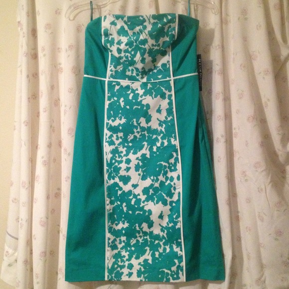 Strapless dress