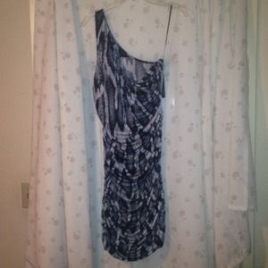 Single shoulder gathered dress