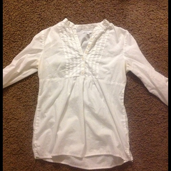 Bundle: White gap blouse & purple ruffle top