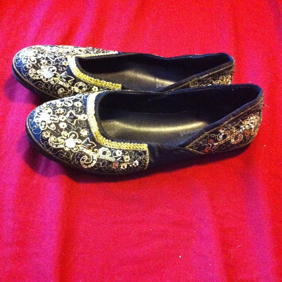 Adorable black flats with gold &rhinestone designs