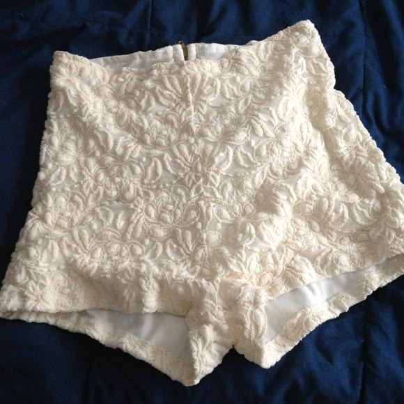 Cute flower pattern shorts - Picture 1 of 2