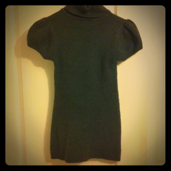 Forest green short sleeve turtle neck