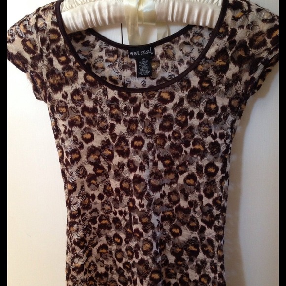 Leopard Lace Top - Picture 2 of 3