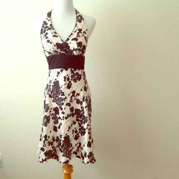 White House Black Market Dresses & Skirts - White House Black Market dress - cute!